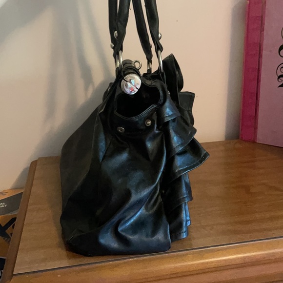 Black Ruffle Purse - Picture 6 of 6
